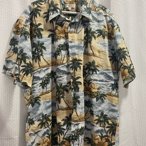 Xl Men’s Hawaiian floral shirt.